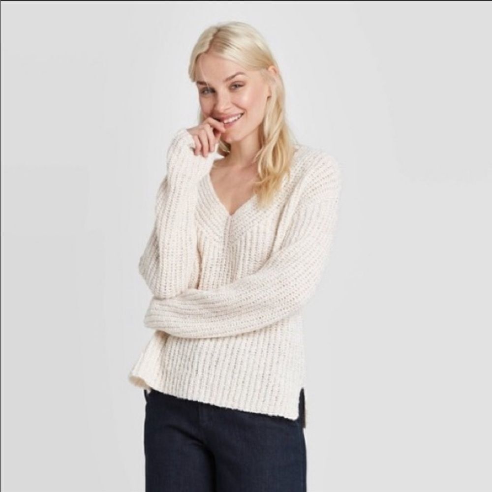 ✨ Women's V-Neck Pullover Sweater - A New Day™ ✨